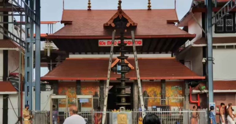 “Guruvayur Temple vazhipadu timings and online booking details.”